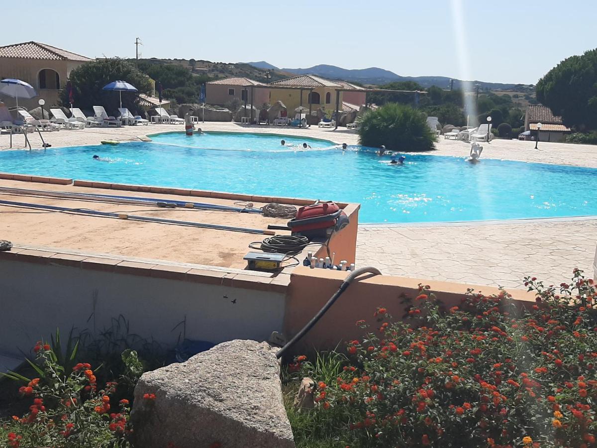 Appartamento Residence Mirice Vignola Mare Aglientu Casa Giorgia Екстер'єр фото
